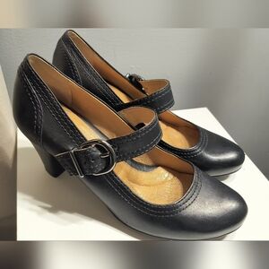 Nurture BLACK Leather Mary Jane Heels Women’s 8.5 Cushioned Comfort